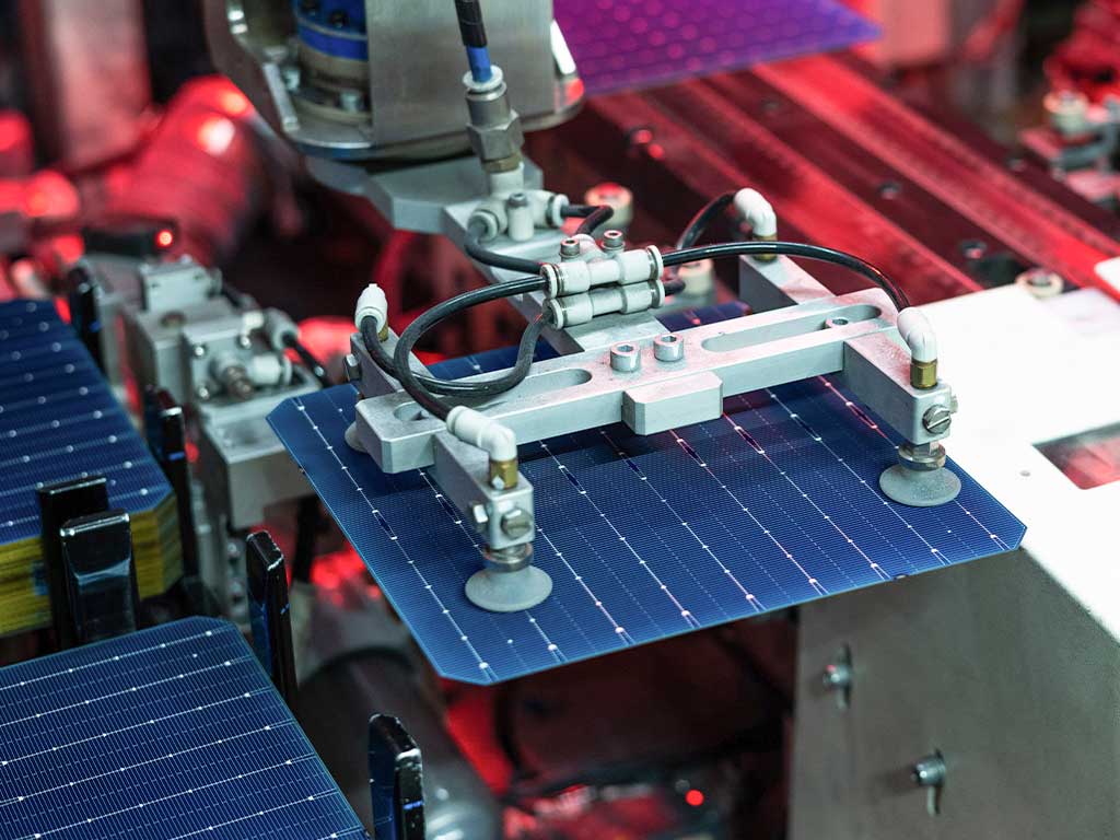 SOLAR MODULES PRODUCTION